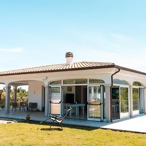  Alloggio per agriturismo Mares E Montes De Marrante Italia